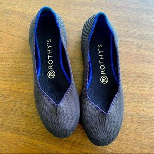 Charcoal gray Rothy's ballet flats